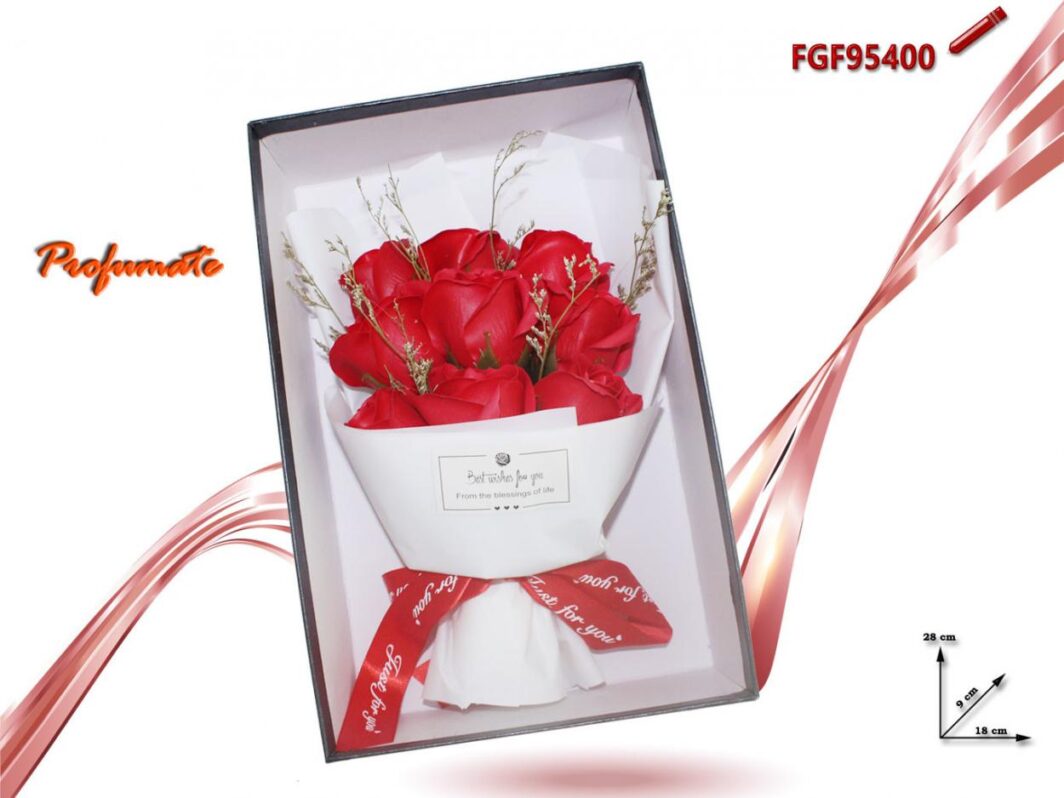 SCATOLA CON FASCIO ROSE PROFUMATE
SAN VALENTINO